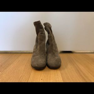 Via Spiga Grey Suede Boots